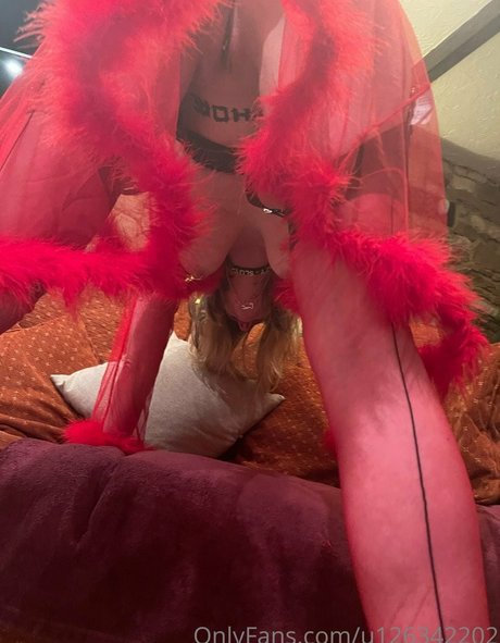 Charlie Cat top model gallery