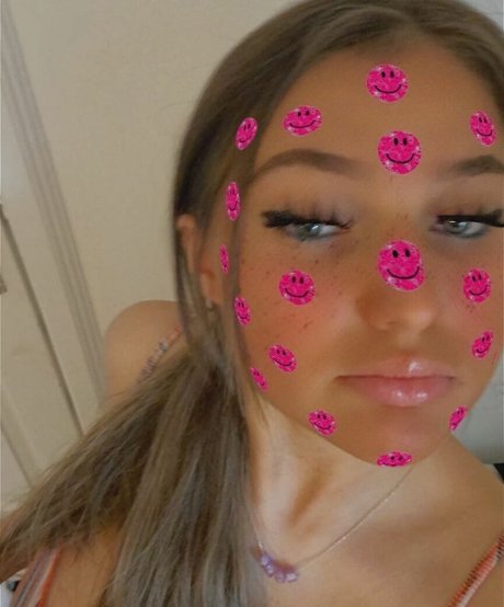 Emizzillo pornstar naked gallery