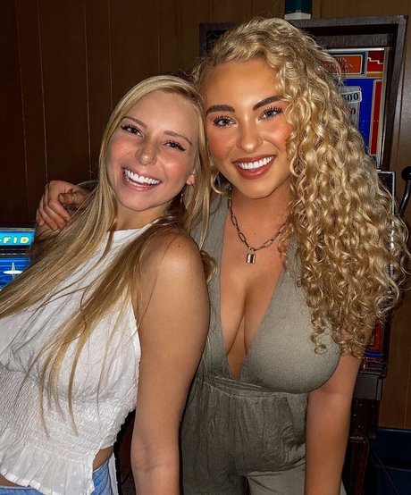 Caroline Wall nice actress pictures