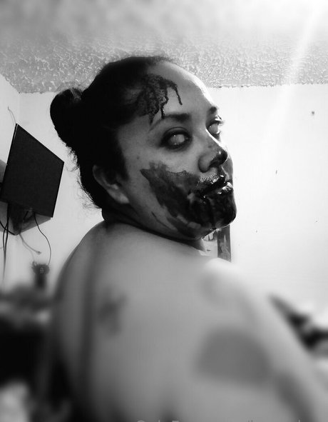 lasanders adult model galleries