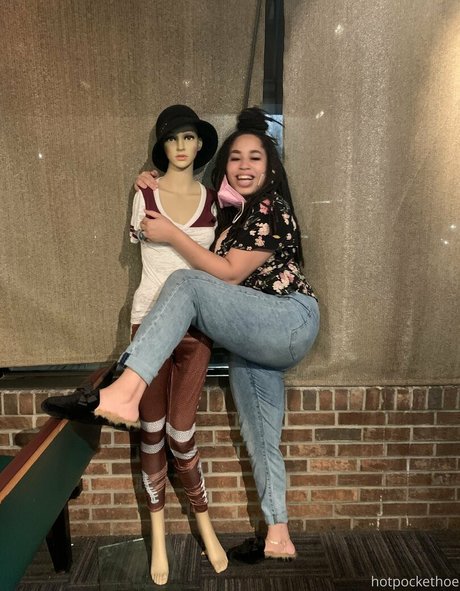 hotpocketprincess naked model pic