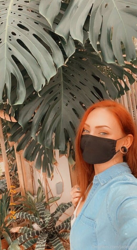 persephone27x beautiful model img