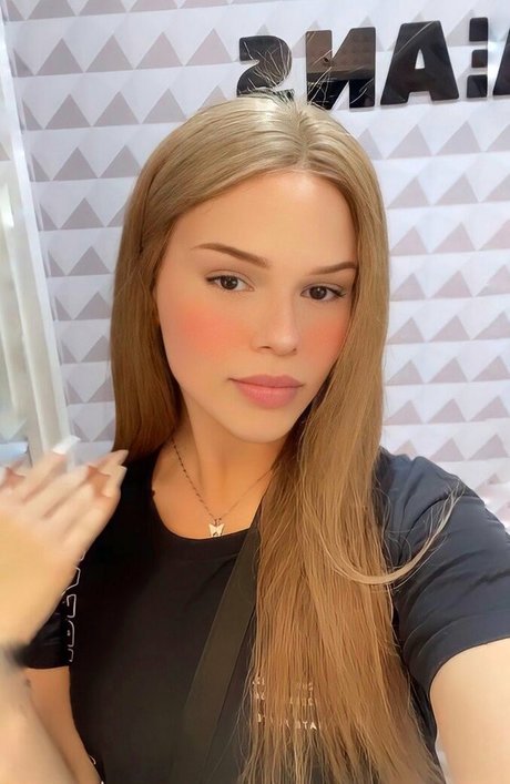 Maia Feel sex pornstar pics