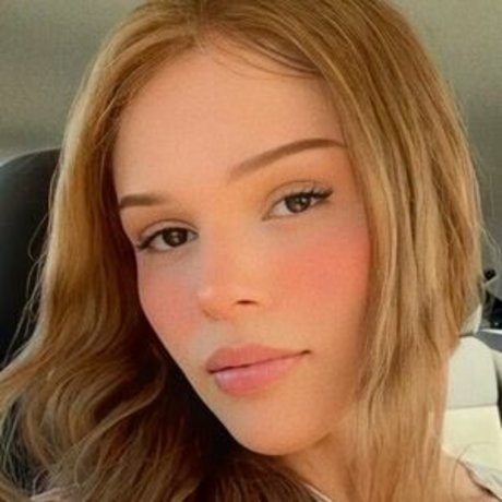 Maia Feel star sexy pictures