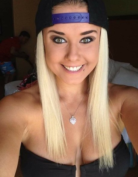 Daria Thibault hd actress archive