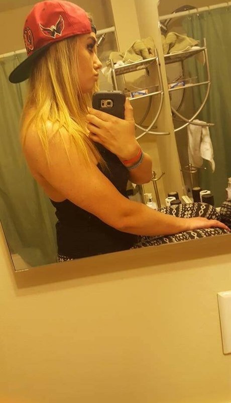 Daria Thibault model sex image