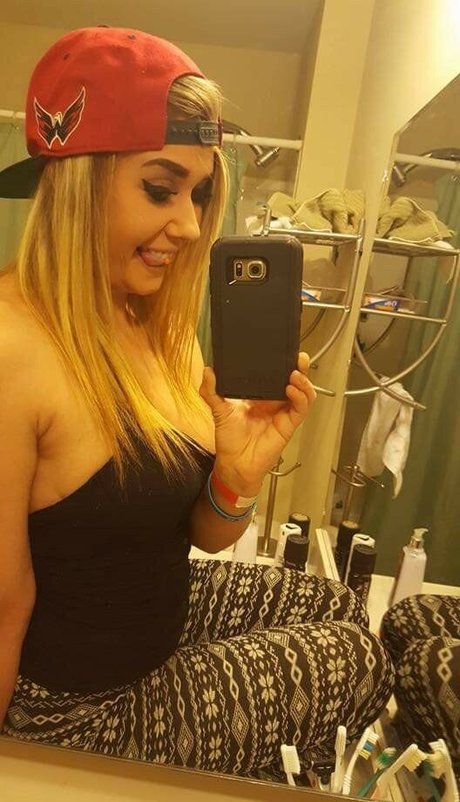 Daria Thibault beautiful pornstar pictures