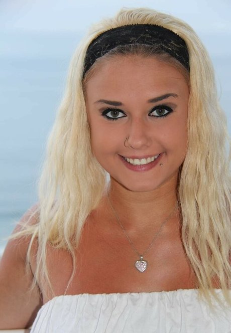 Daria Thibault star beautiful gallery