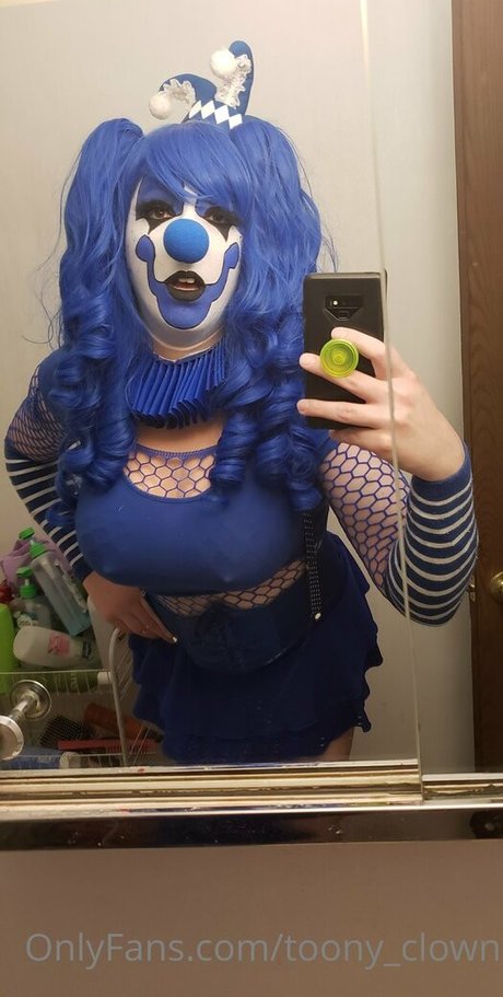 toony clown sexy model gallery