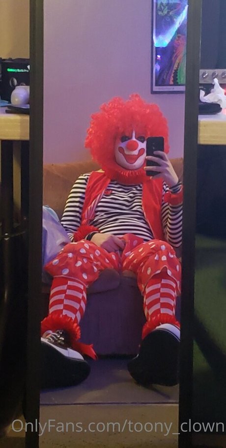 toony clown pornstar erotic pics