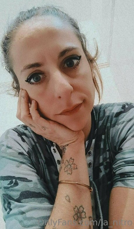 la nitro high quality model images