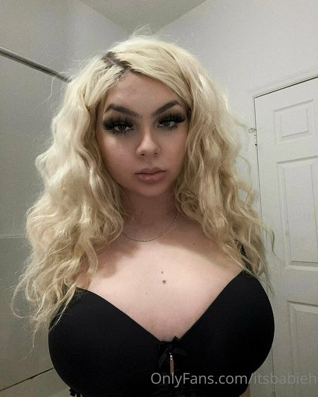 itsbabieh model nudes pic