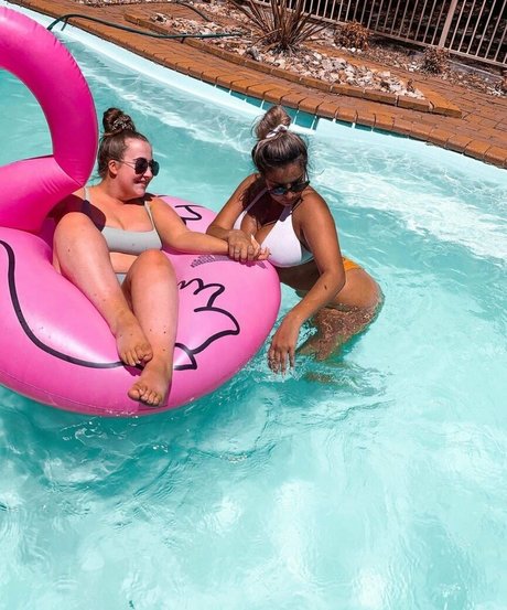 Chloe C model free picture