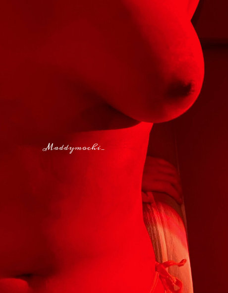 maddymochi star nice photos