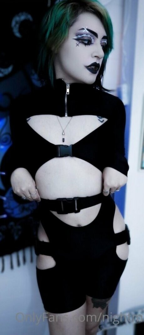 Nightmarekittykat model beautiful pics