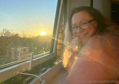 sadiessbbw nude star pics