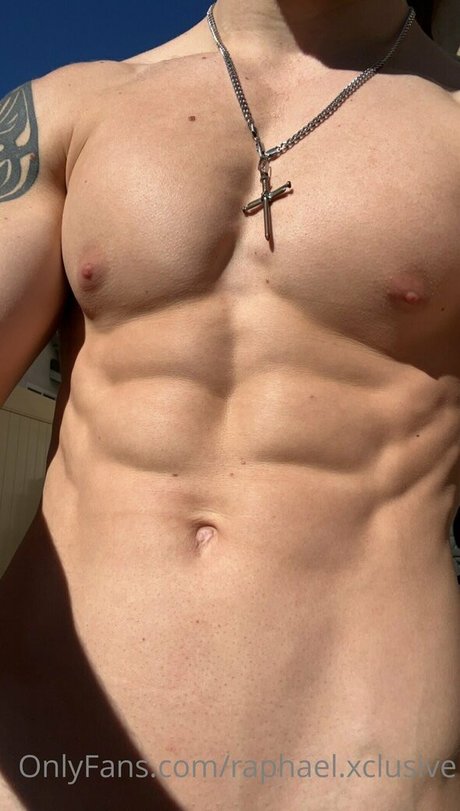 nocapraph star naked photos