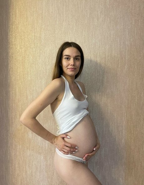 lovelygirlliza model nice image