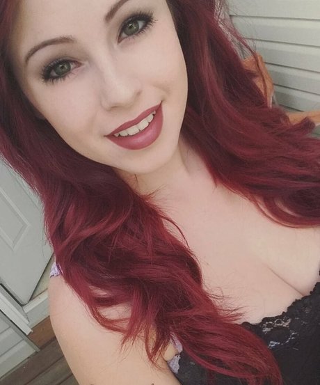 Madison Agnew beautiful star photos