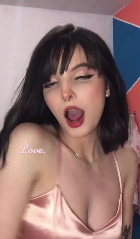 Victoria Ribeiro xxx pornstar photos