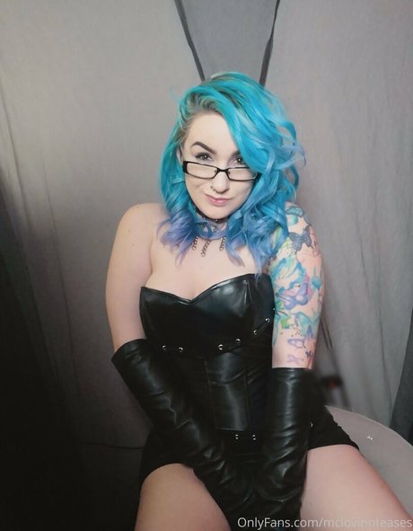 mclovinnteases nude pornstar pictures