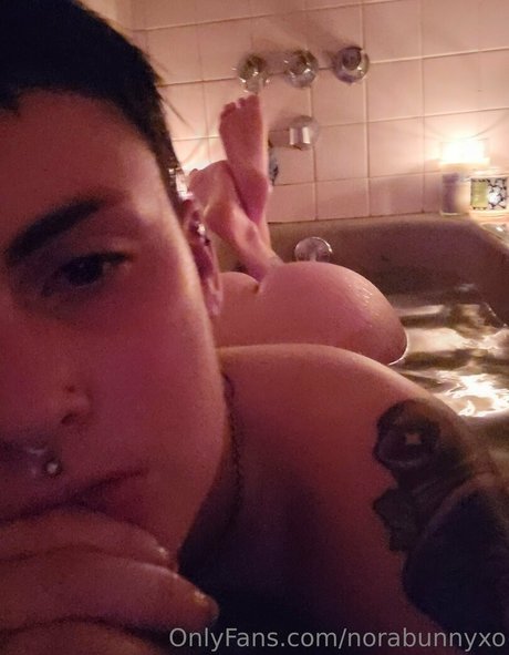 norabunnyxo model art archive