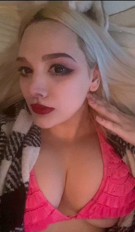 milena pretty sexy pornstar photos