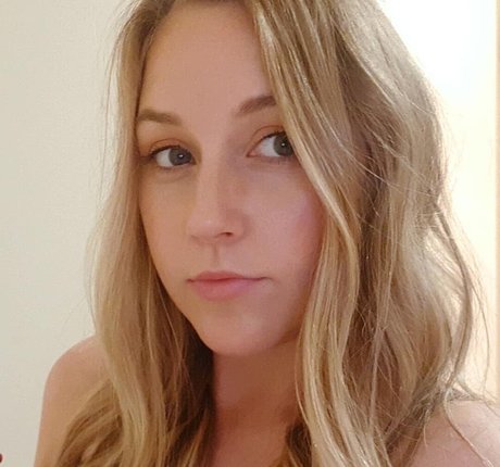 Elizabeth Height pornstar nice img