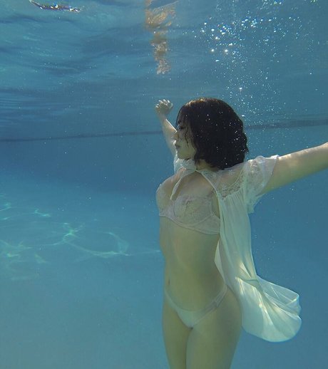 Lydia Ren model xxx images