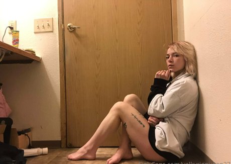 valkyriequeen27 nude actress picture