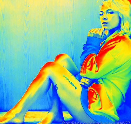 valkyriequeen27 pretty star image