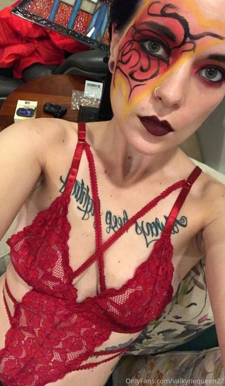 valkyriequeen27 hot model pic