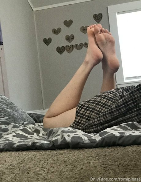 miaxcosta model adult image