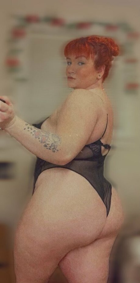 fionaryder26 naked model images