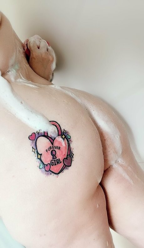 lolly dreadful xxx model picture