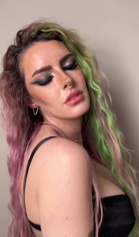 Karen Bachini top actress img