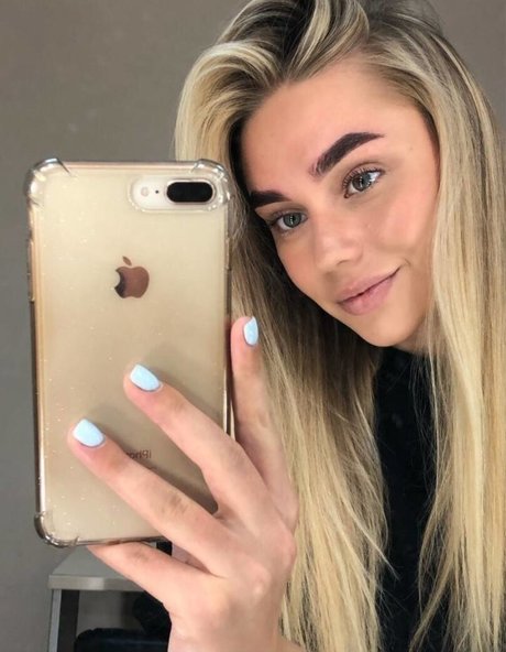 Sandy blond pornographic star pics