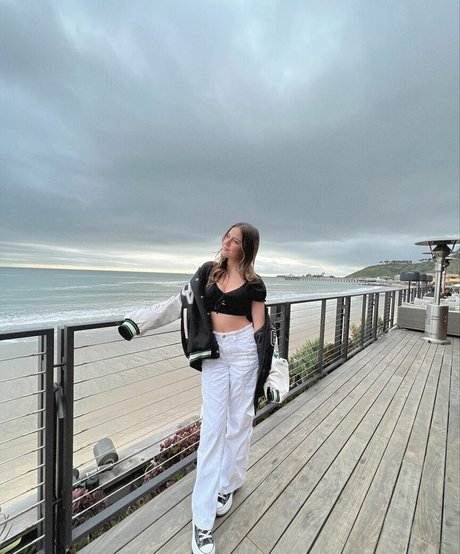 Lexy Kolker art actress images