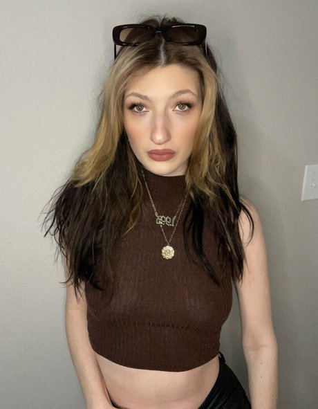 lesbian strapon onlyfans free sex photos