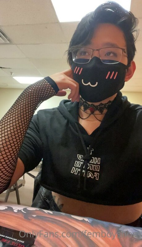 femboysnom sexy model photos