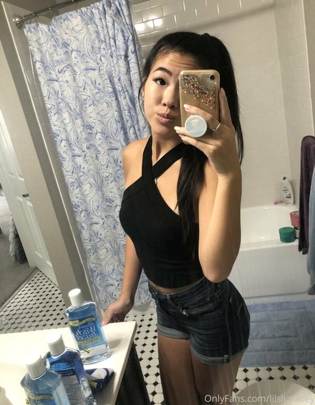 lilslutlacey erotic pornstar images