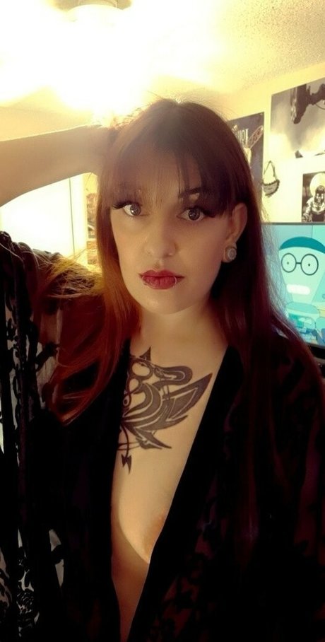 Lewdladyj naked model archive