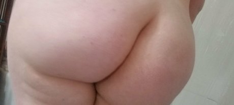 thequeenhasarrived free model pic