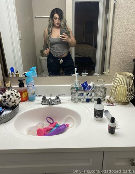 xxtattooed barbie Profile pic
