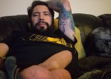 tommypistol pornographic model photo