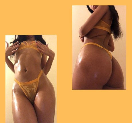 ASMRBliss hot model pic