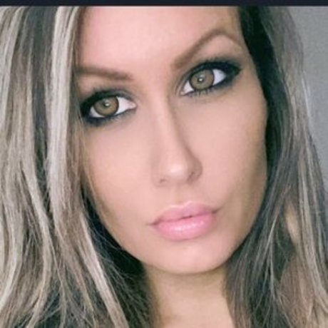 Jennifer Barton model sexy photos