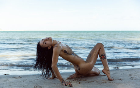 Lavishsuicide pretty actress img