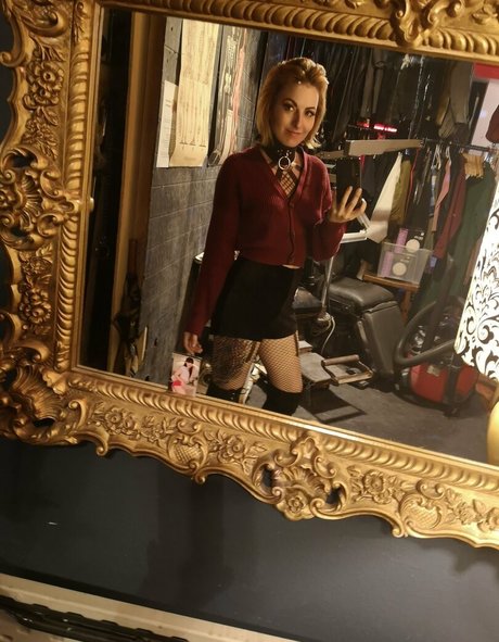 bellatrix star naked pic