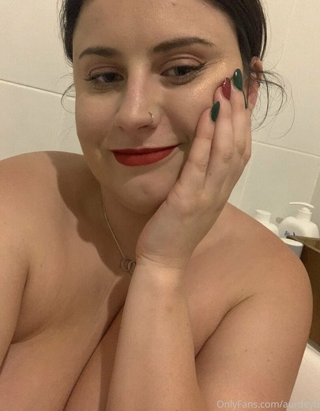 aurdeyb pornographic model picture